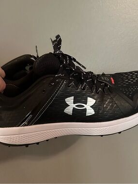 Under Armour Men’s Black and White Athletic Turf baseball Shoes